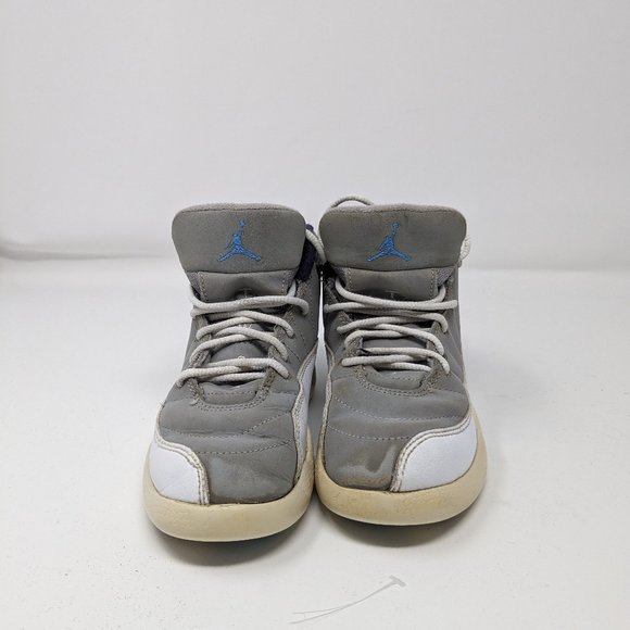 Nike Air Jordan 12 Retro Sneaker Youth 12C Gray Univ Blue Mid Top 151186 007 - Picture 1 of 11